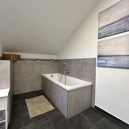 - Idyllisches Mit Privatstrand Und Sauna In Der Naehe Von Leipzig #hausmaja *