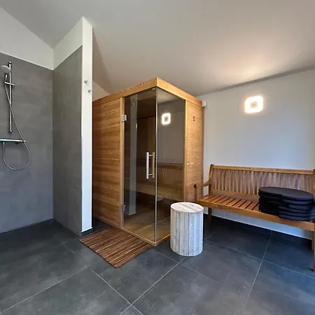 - Idyllisches Mit Privatstrand Und Sauna In Der Naehe Von Leipzig #hausmaja * Lobnitz (Saxony)