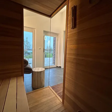 - Idyllisches Mit Privatstrand Und Sauna In Der Naehe Von Leipzig #hausmaja * Lobnitz (Saxony)